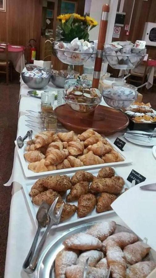 רימיני Hotel Gemini מראה חיצוני תמונה