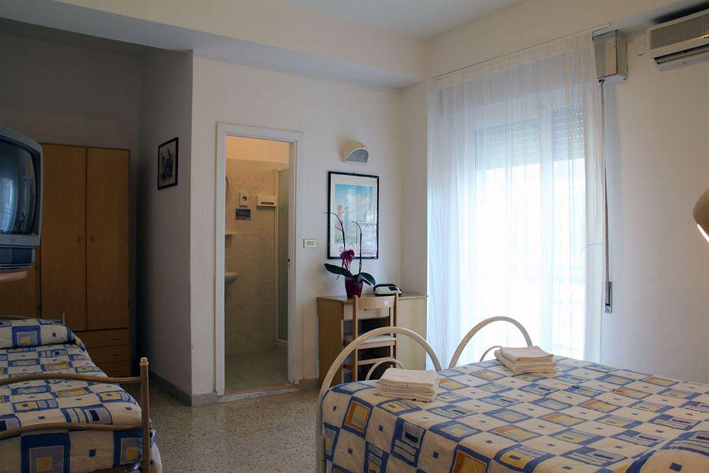 רימיני Hotel Gemini מראה חיצוני תמונה
