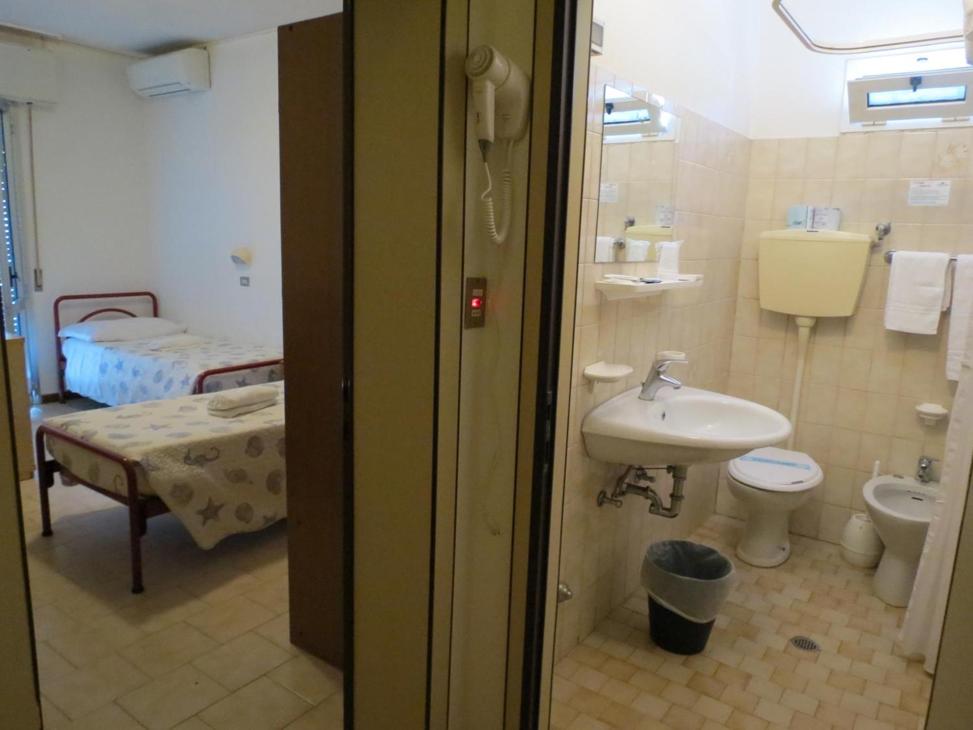 רימיני Hotel Gemini חדר תמונה